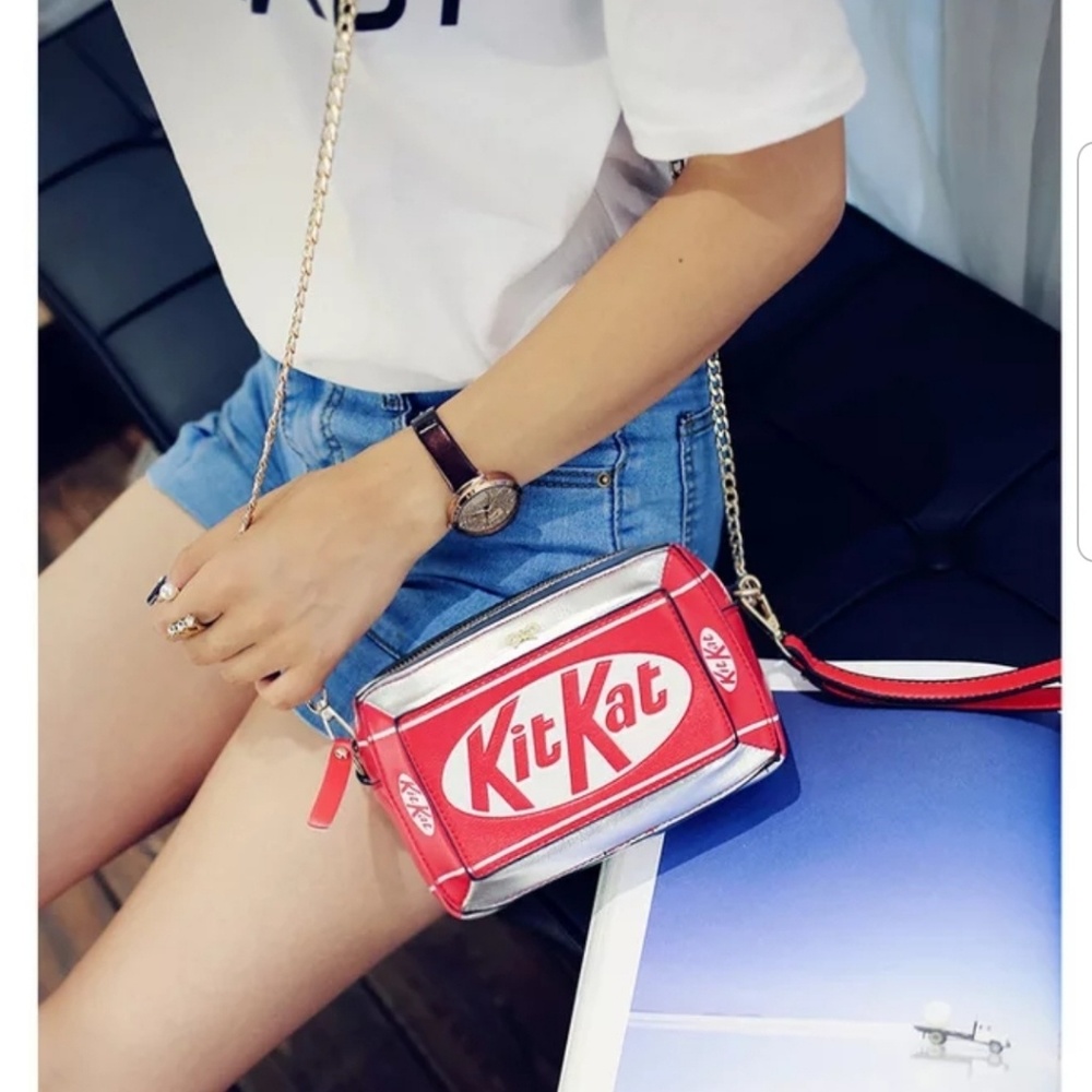 SOLD****Kit kat crossbody bag - Picture 1 of 8